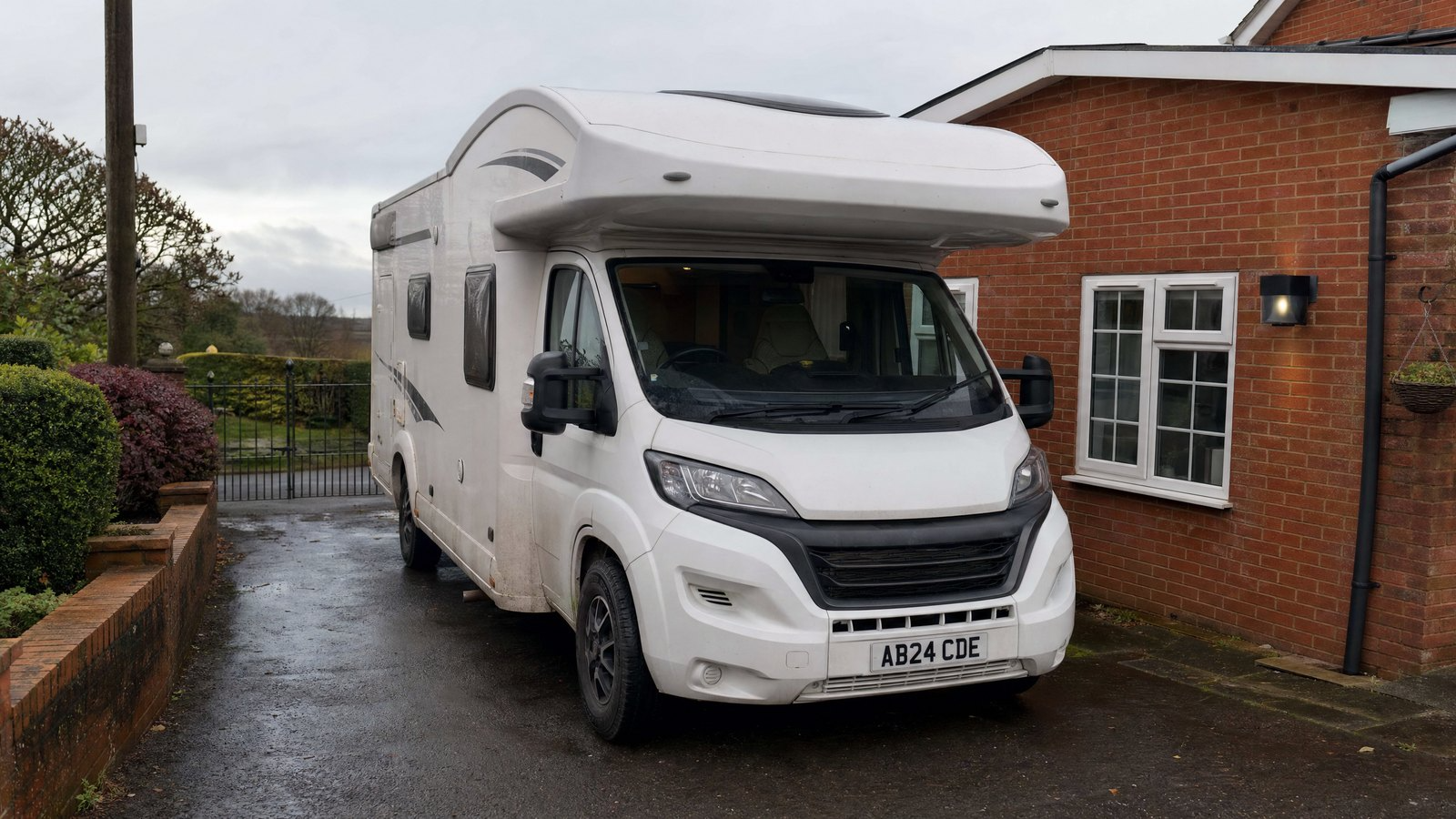 01_motorhome_home_storage